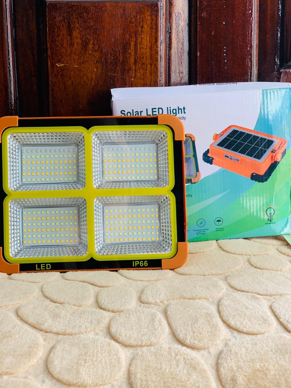 Portable Solar Work Light